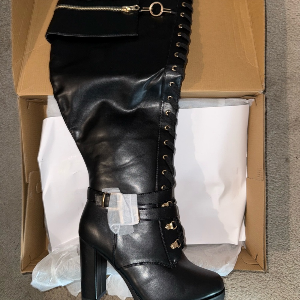 Shoe Dazzle Black Heeled Boots